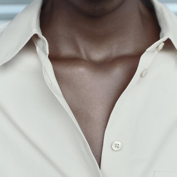 Zara NWT Satin Effect Twill Shirt 100% Cotton Long Sleeves Collared Beige Sz M - Picture 3 of 8